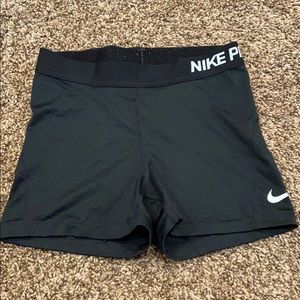 Nike pros, youth